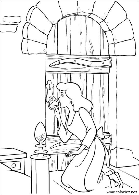 Coloriage de Cendrillon à imprimer